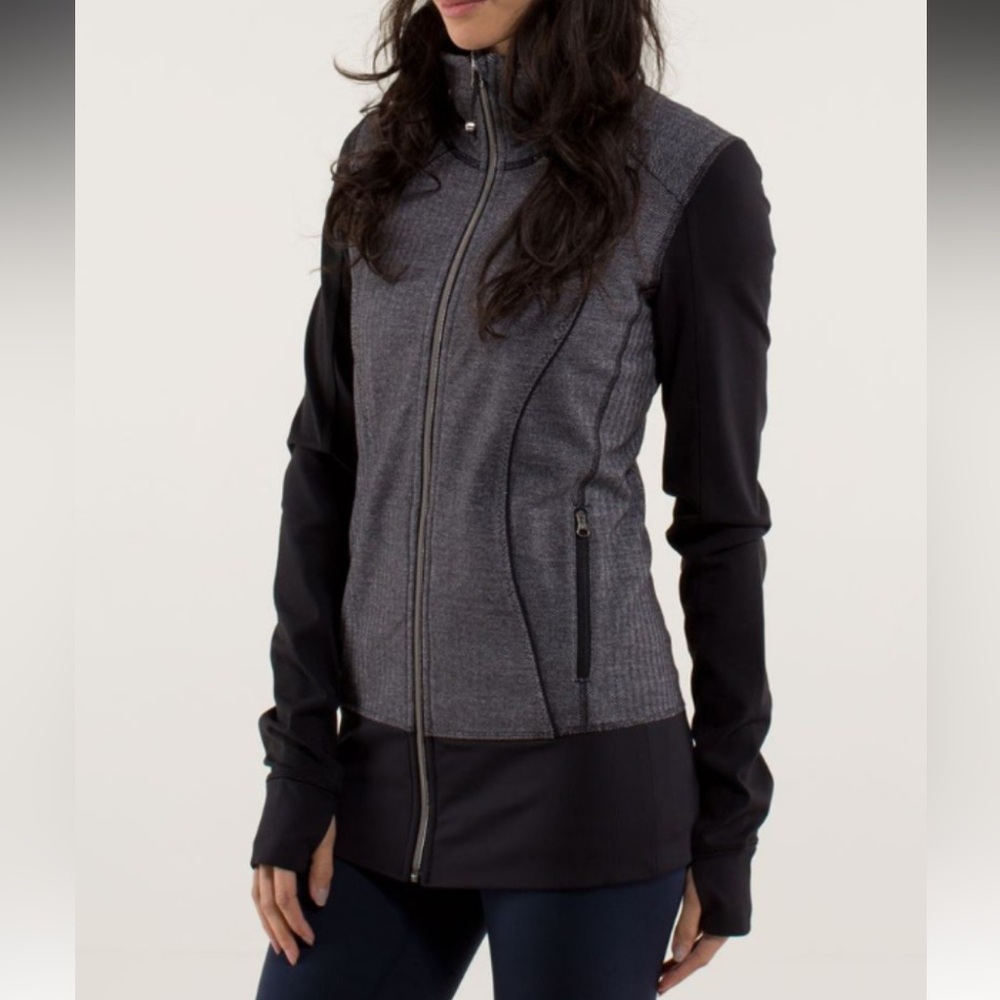 Lululemon Nice Asana Jacket *Herringbone
Heathered Slate / Black / Black Size 8